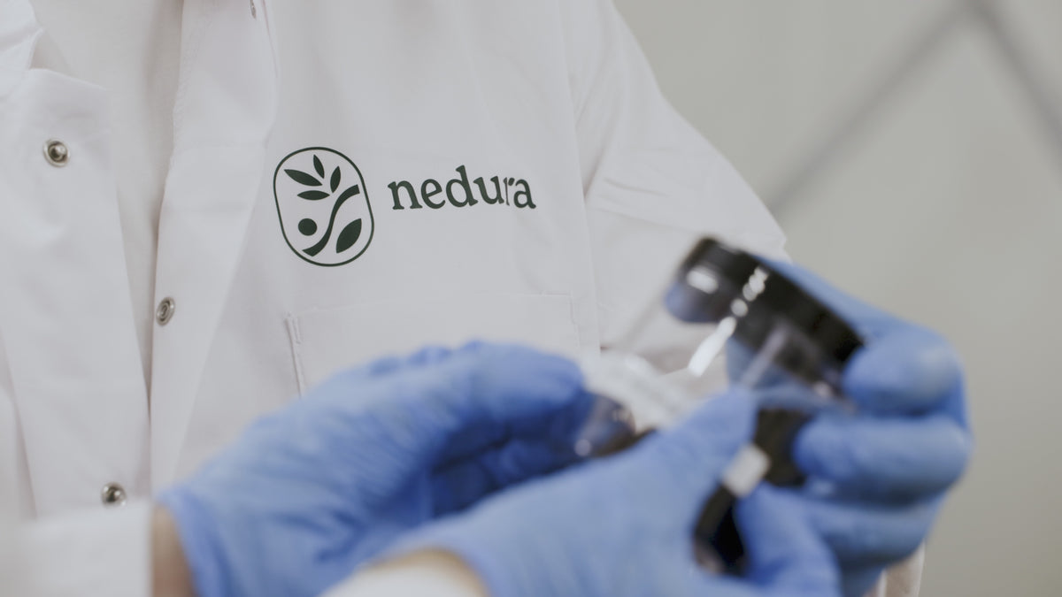 nedura Schwarzkümmelöl extra aktiv B-Roll 17